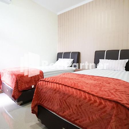 Fazza Syariah Mitra Reddoorz Hotel Jakarta Kültér fotó
