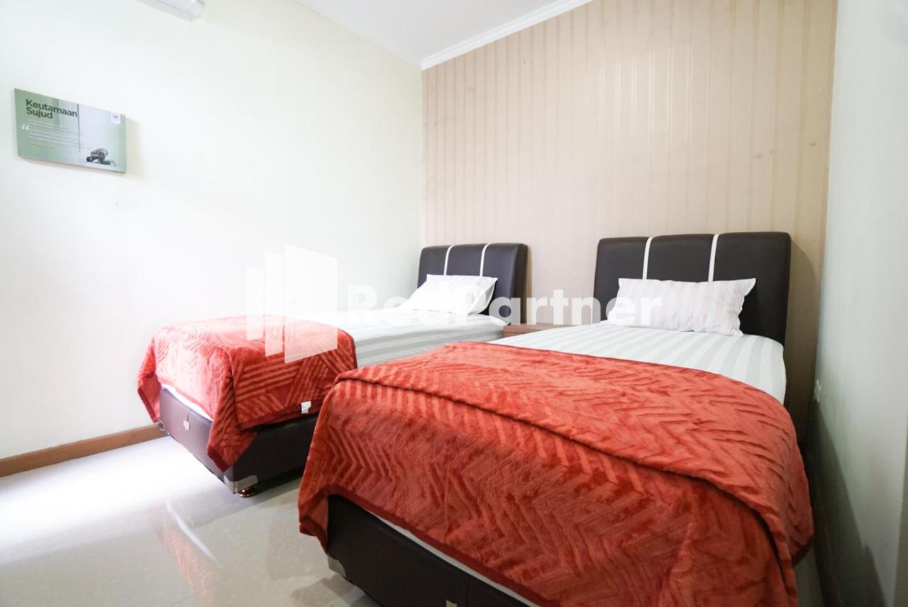 Fazza Syariah Mitra Reddoorz Hotel Jakarta Kültér fotó