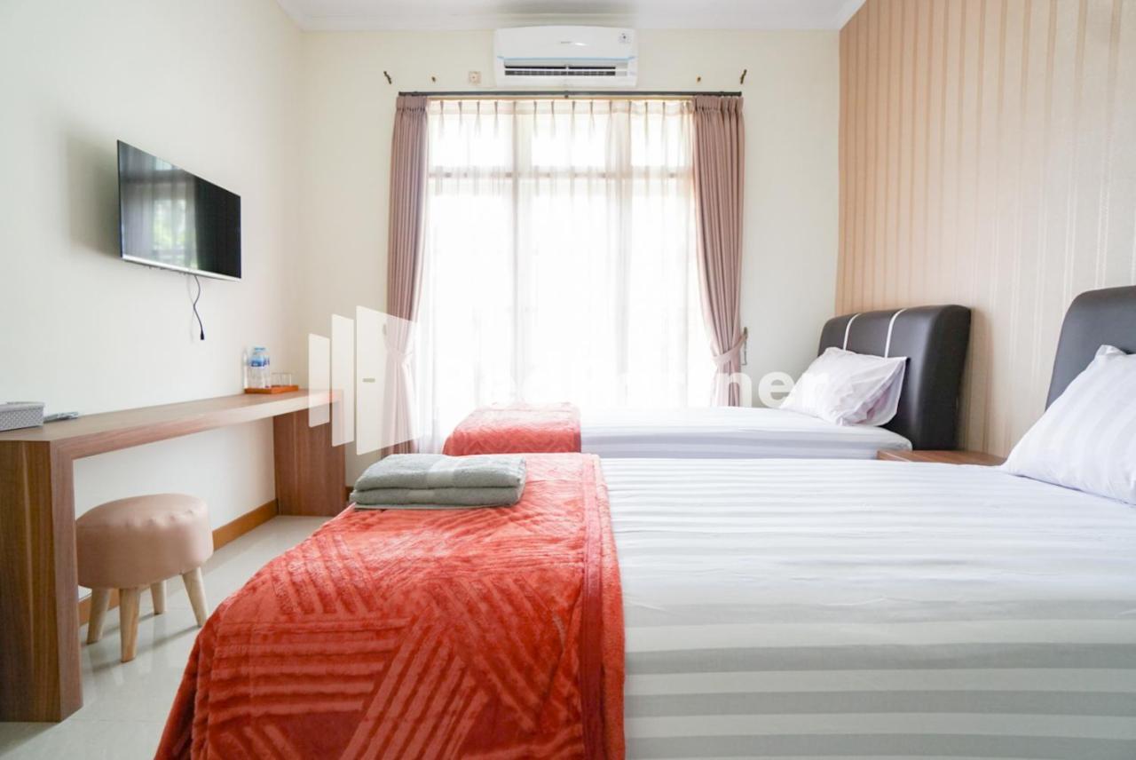 Fazza Syariah Mitra Reddoorz Hotel Jakarta Kültér fotó
