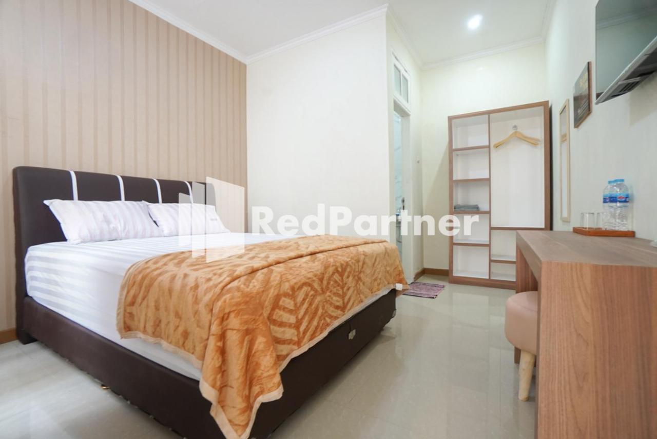 Fazza Syariah Mitra Reddoorz Hotel Jakarta Kültér fotó