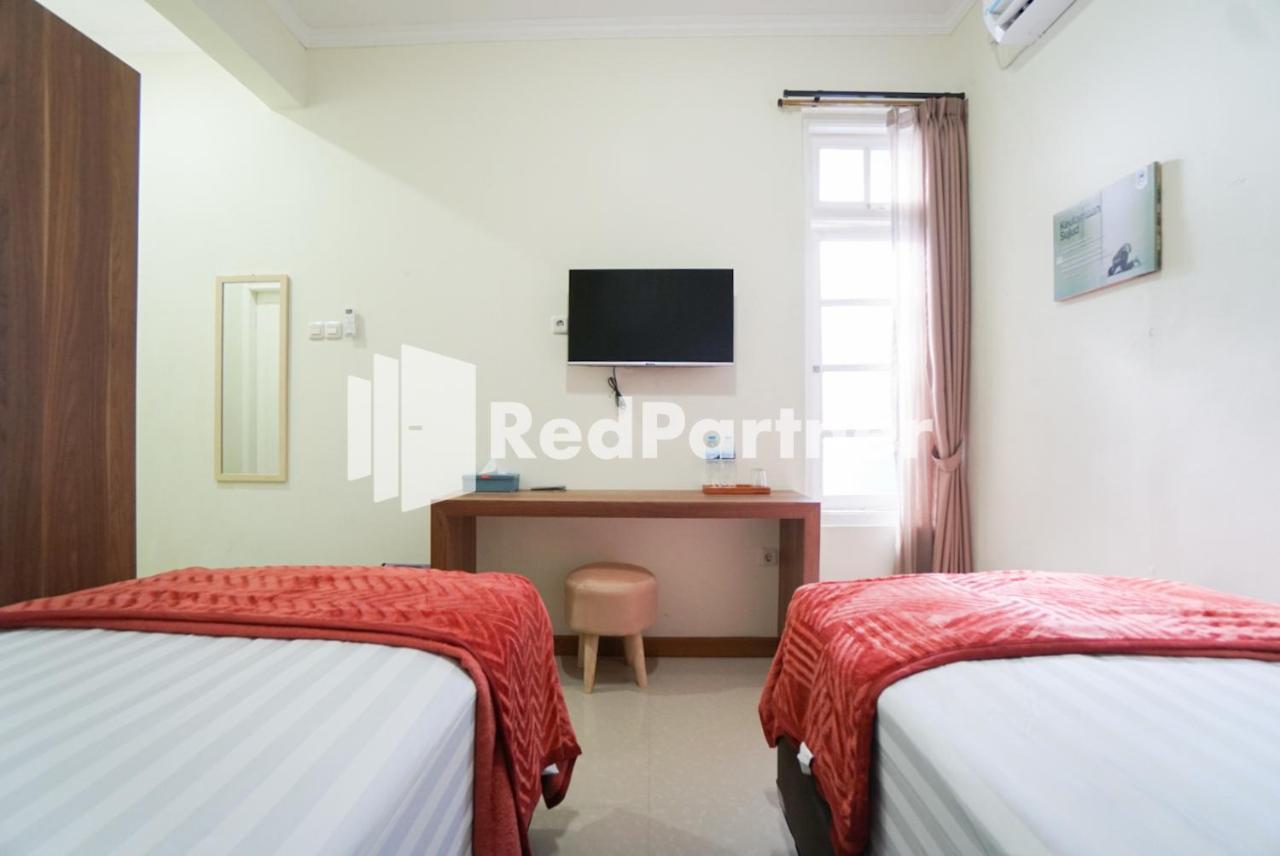Fazza Syariah Mitra Reddoorz Hotel Jakarta Kültér fotó